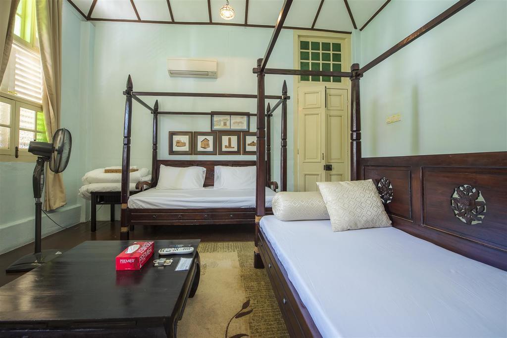 Palanquinn Heritage Suites George Town Eksteriør billede