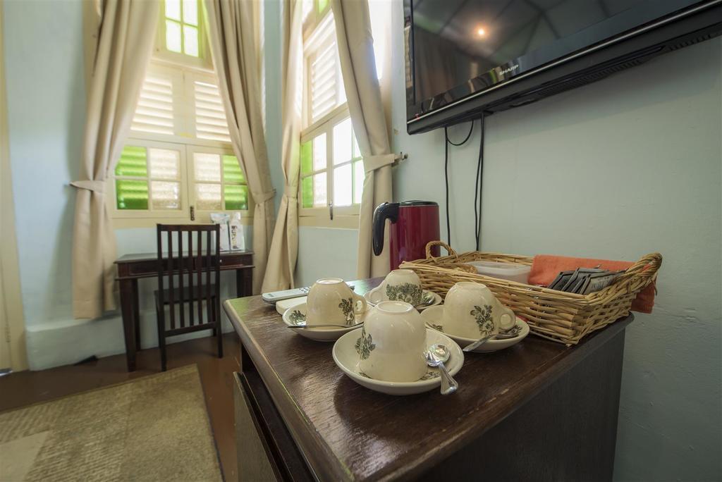 Palanquinn Heritage Suites George Town Eksteriør billede