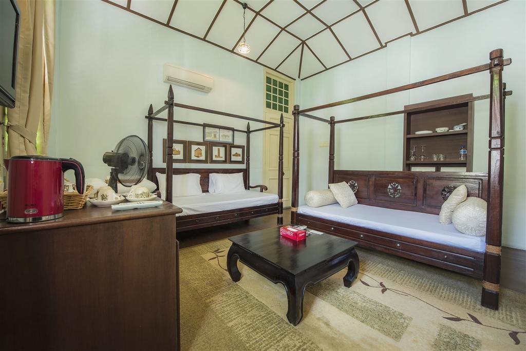 Palanquinn Heritage Suites George Town Eksteriør billede