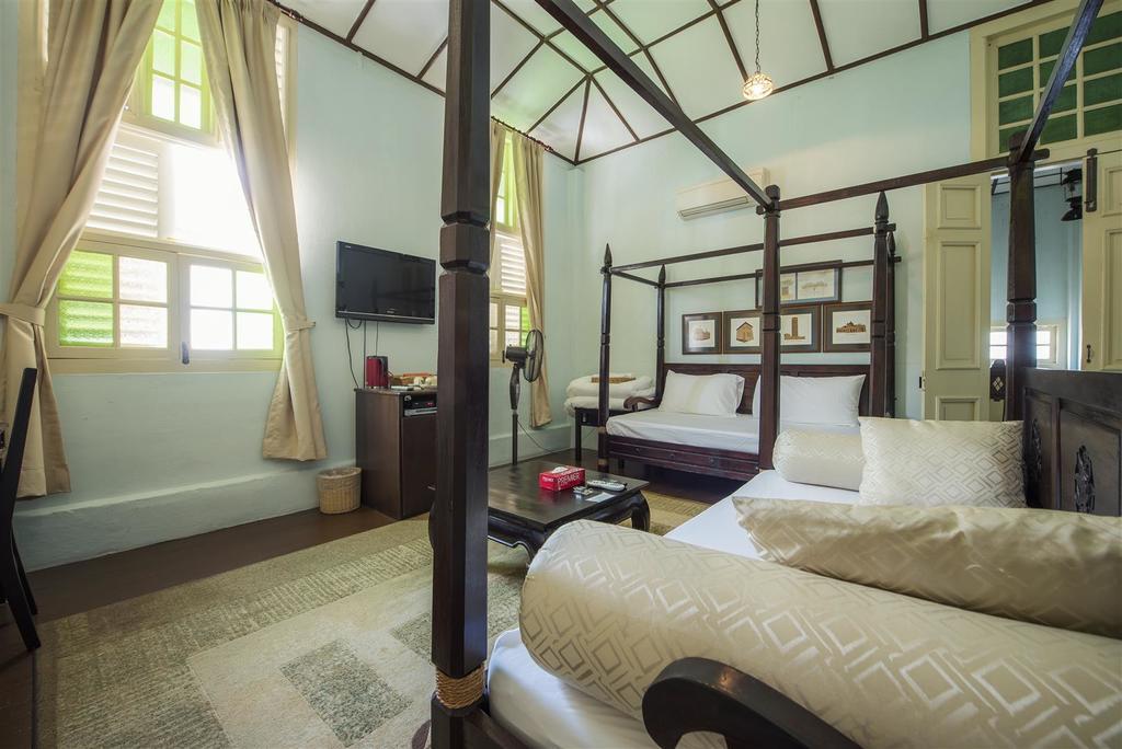 Palanquinn Heritage Suites George Town Eksteriør billede