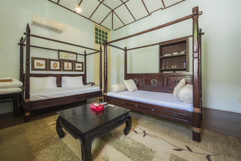 Palanquinn Heritage Suites George Town Eksteriør billede