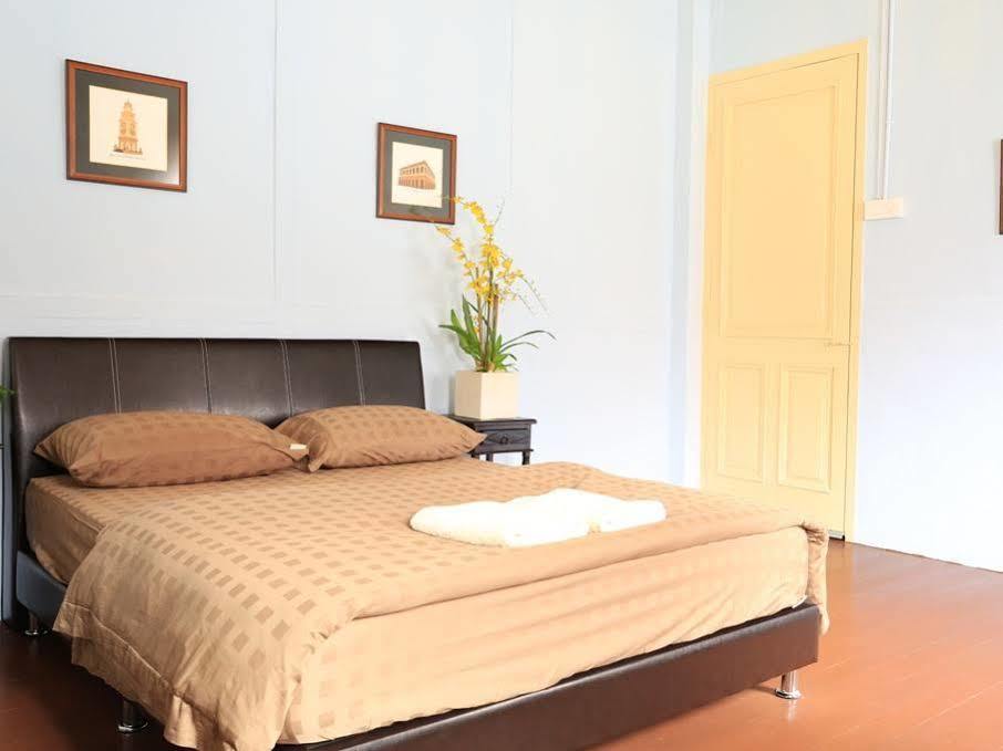 Palanquinn Heritage Suites George Town Eksteriør billede