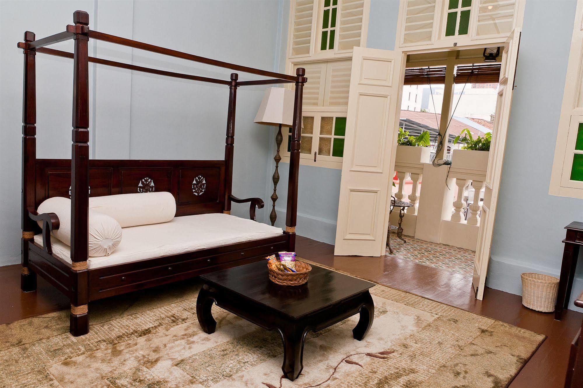 Palanquinn Heritage Suites George Town Eksteriør billede